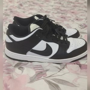 Nike Dunk Low White Black Panda
